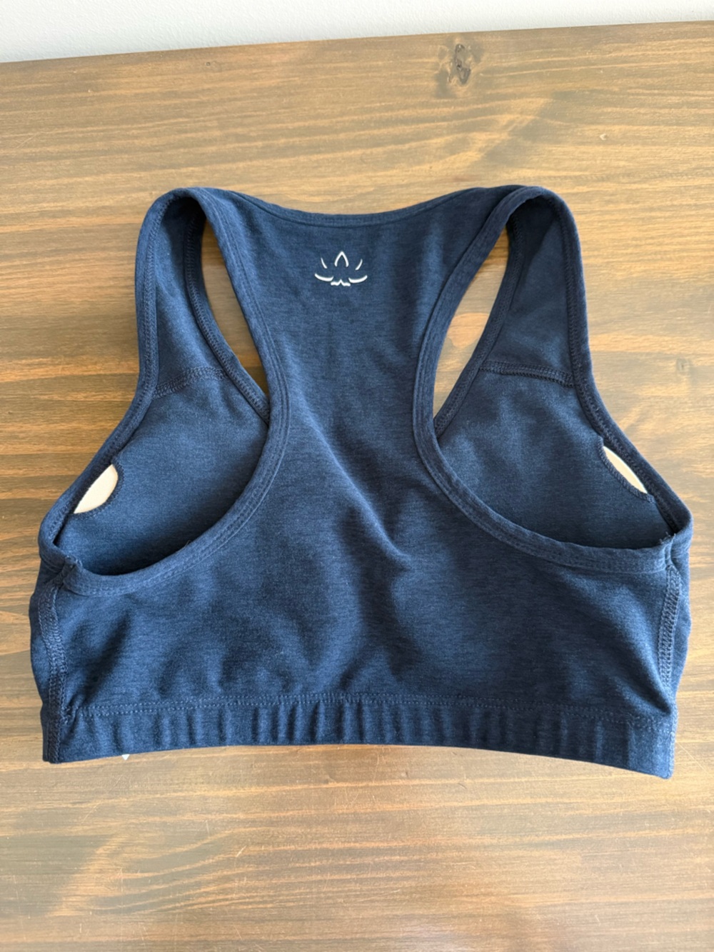 Beyond Yoga Deep Navy V-Neck Racerback Sports Bra - Picture 2 of 2